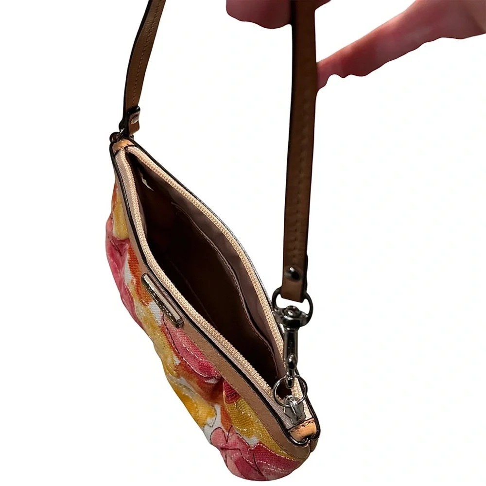 Coach Leather Fabric Floral Wristlet bag Zip close Satin lined